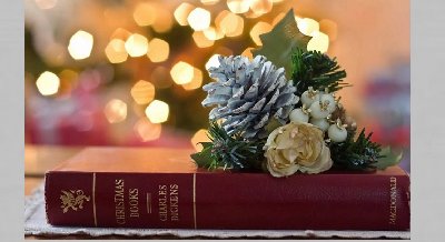 Книжная выставка «Новогодняя мозаика»