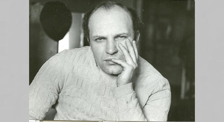 Владимир Павлович Гуркин: драматург, актер, режиссер Владимир Павлович Гуркин: драматург, актер, режиссер