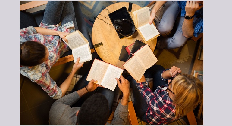 Читательский клуб на английском языке «Reading Club» Читательский клуб на английском языке «Reading Club»