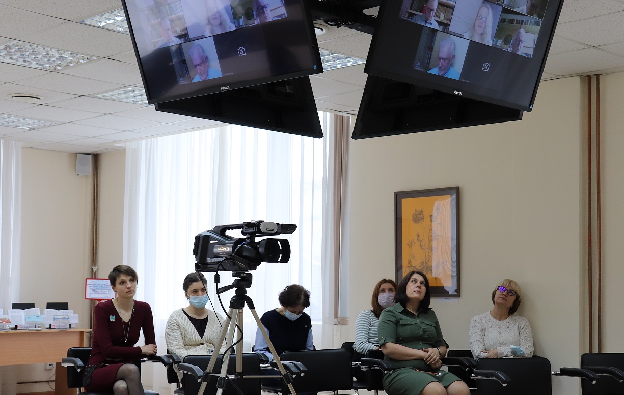 news_24.05.2021_DSPiK_seminar 1.JPG