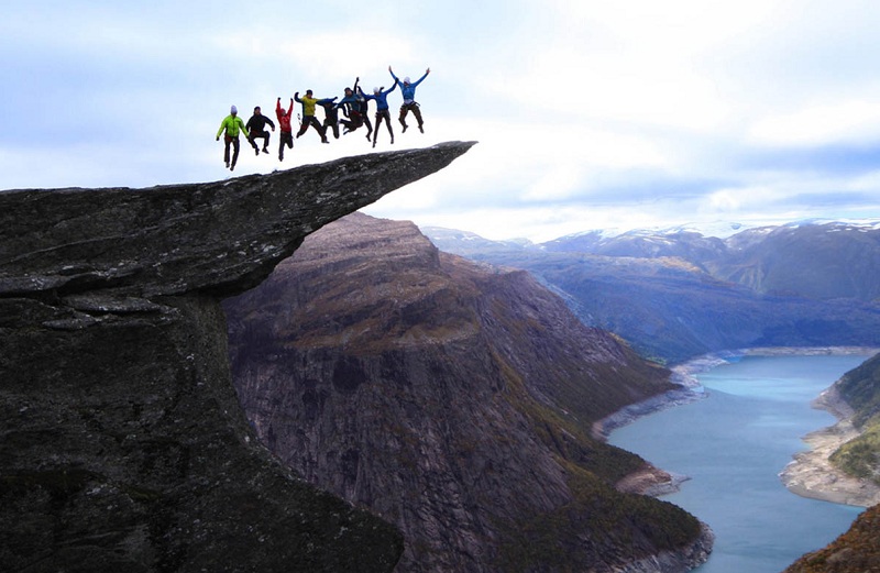 Trolltunga_1.jpg